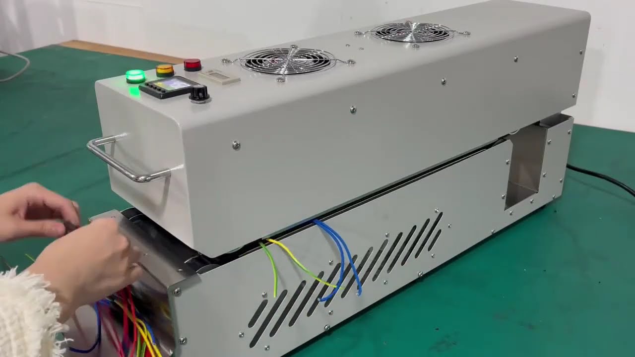 Värmekrympslangmaskin WPM-H550 – Precisionsautomation för trådhantering