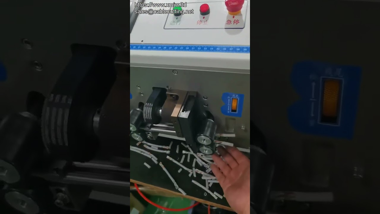 Snabb automatisk maskin för avskalning och kapning av 5-kärniga datorkablar