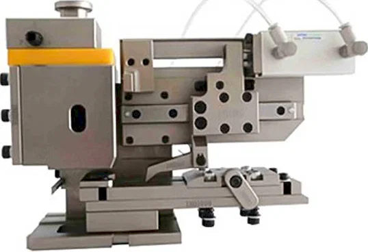 Pneumatic Straight Terminal Crimping Mold
