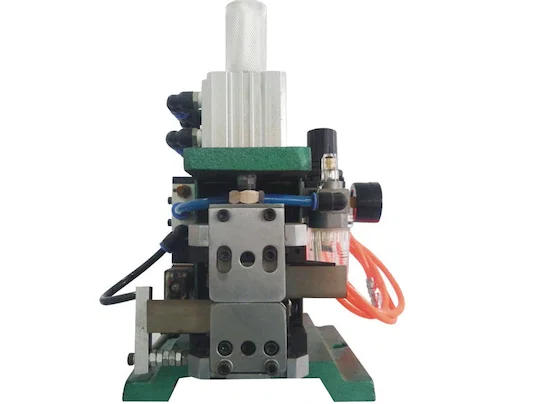 Multi-Kärna Tråd Strip Tvinningsmaskin WPM-4F+T - Trådtvinning & Avisolering